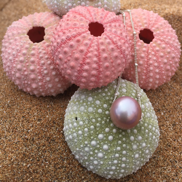 Floating Pearl Necklace Gold